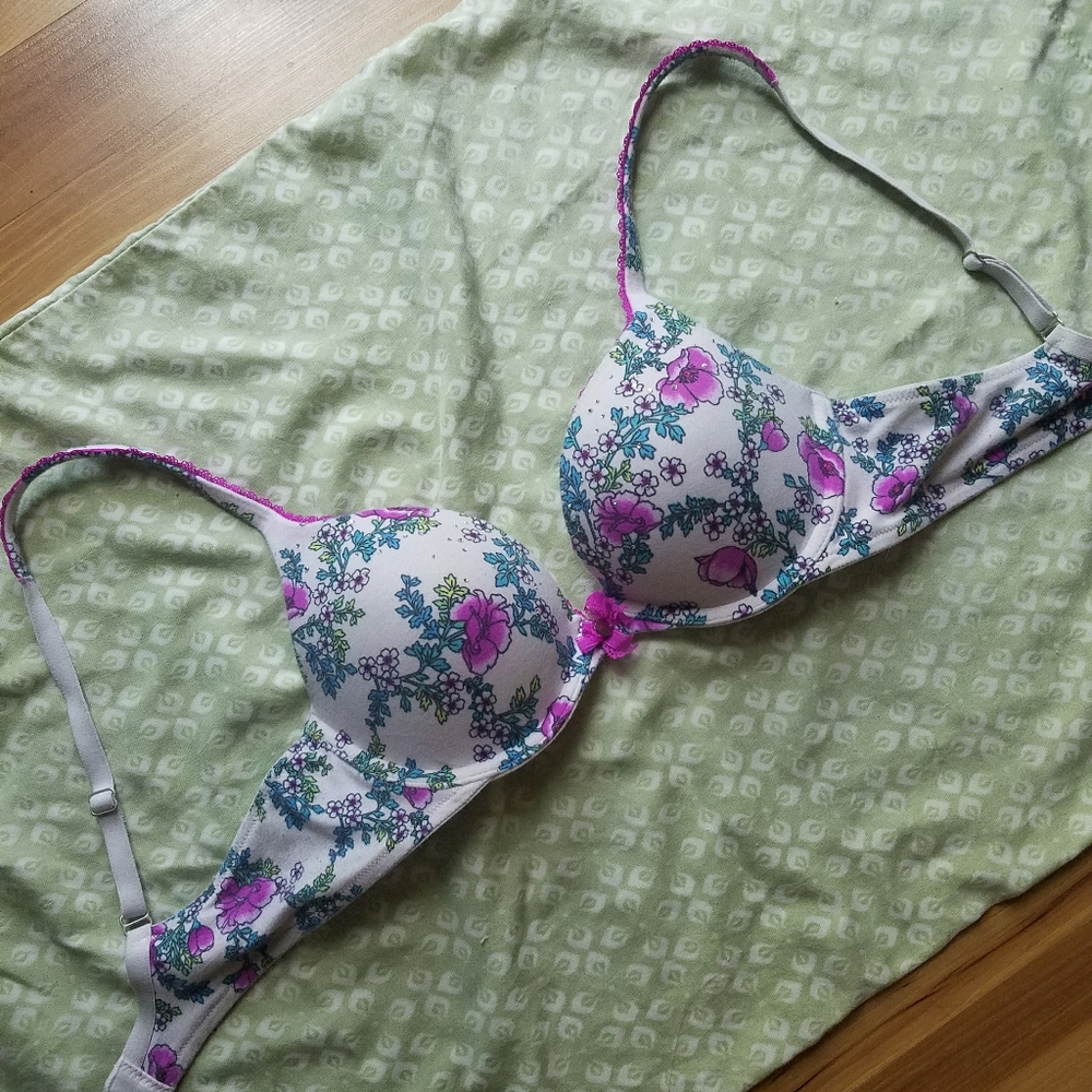 Vs push up bra floral size 34b